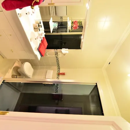 城下酒店 住宿加早餐酒店 卢德