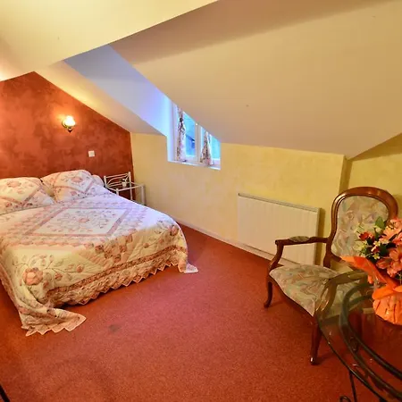 Bed and breakfast Au Pied Du Chateau 2*