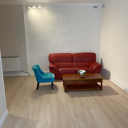 住宿加早餐酒店 城下酒店 卢德