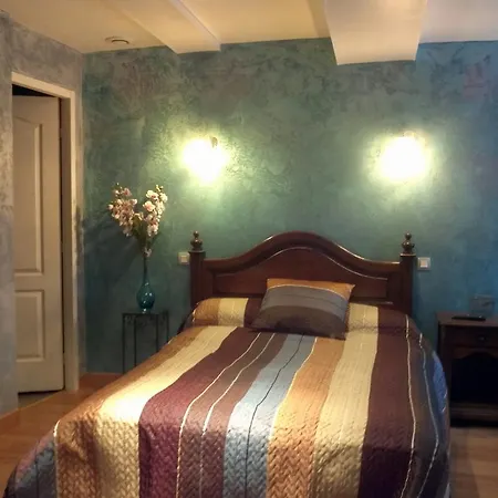 Au Pied Du Chateau Готель типу 